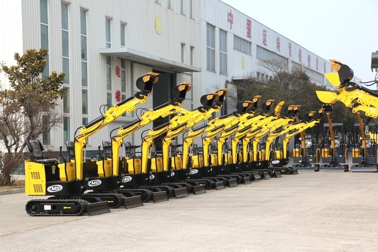 A esteira rolante Mini Excavator Travel Speed 2.5km/H do motor de Changchai seguiu o escavador pequeno
